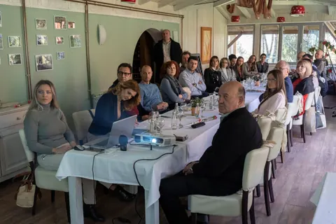 The seminar room at Motel Park, Karaotok, during the EXCHANGE event “Hutovo Blato Biodiversity”, 8 March 2022.